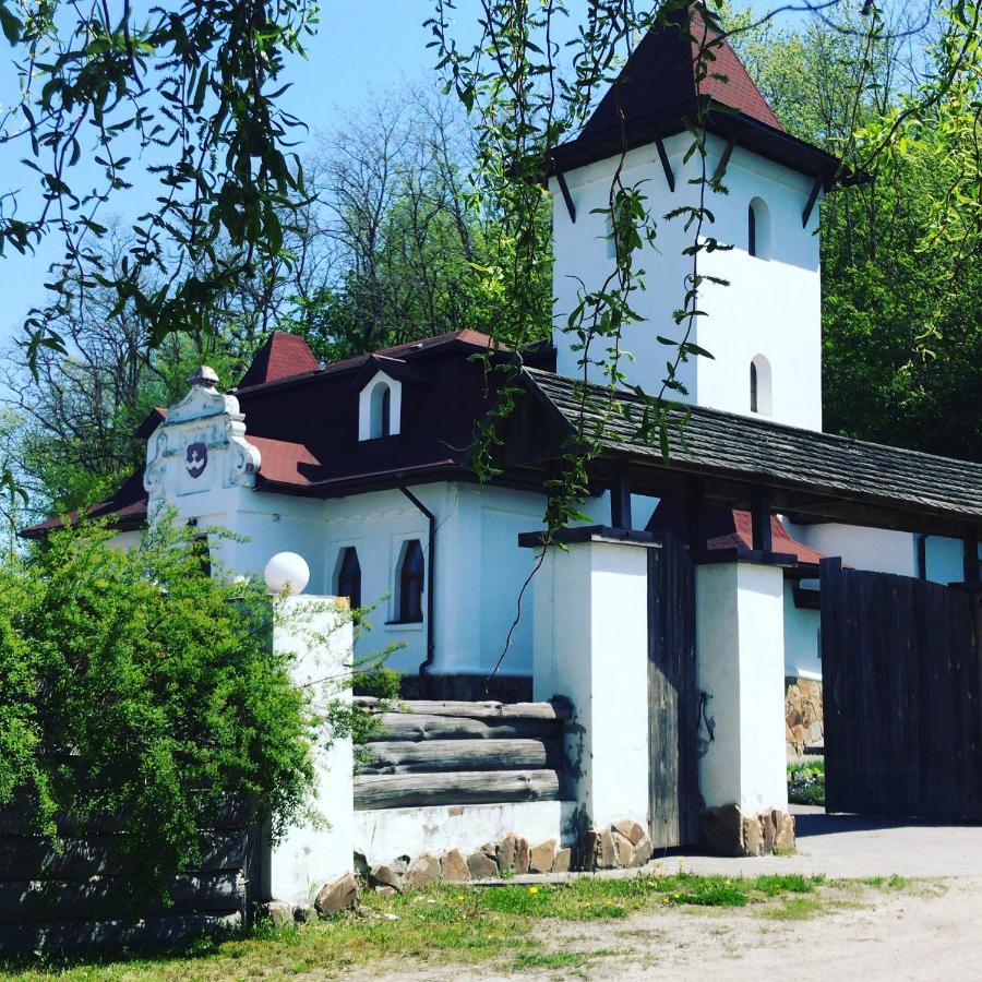 Готельний комплекс Трапезна Суботів Екстер'єр фото